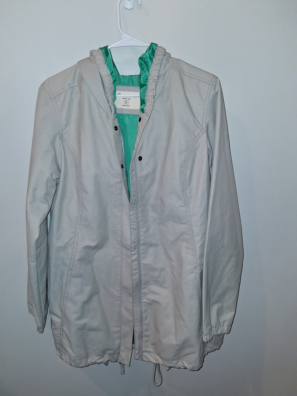 NWT Eddie Bauer Light Gray Jacket with Teal Interior weather repellent NWT
